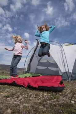 Matelas Klymit Insulated Static V Luxe -Terre Sauvage matelas gonflable klymit static v luxe insulated 08